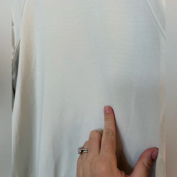 Lululemon Long Sleeve Shirt Size 6 Gray Beige - Picture 4 of 4